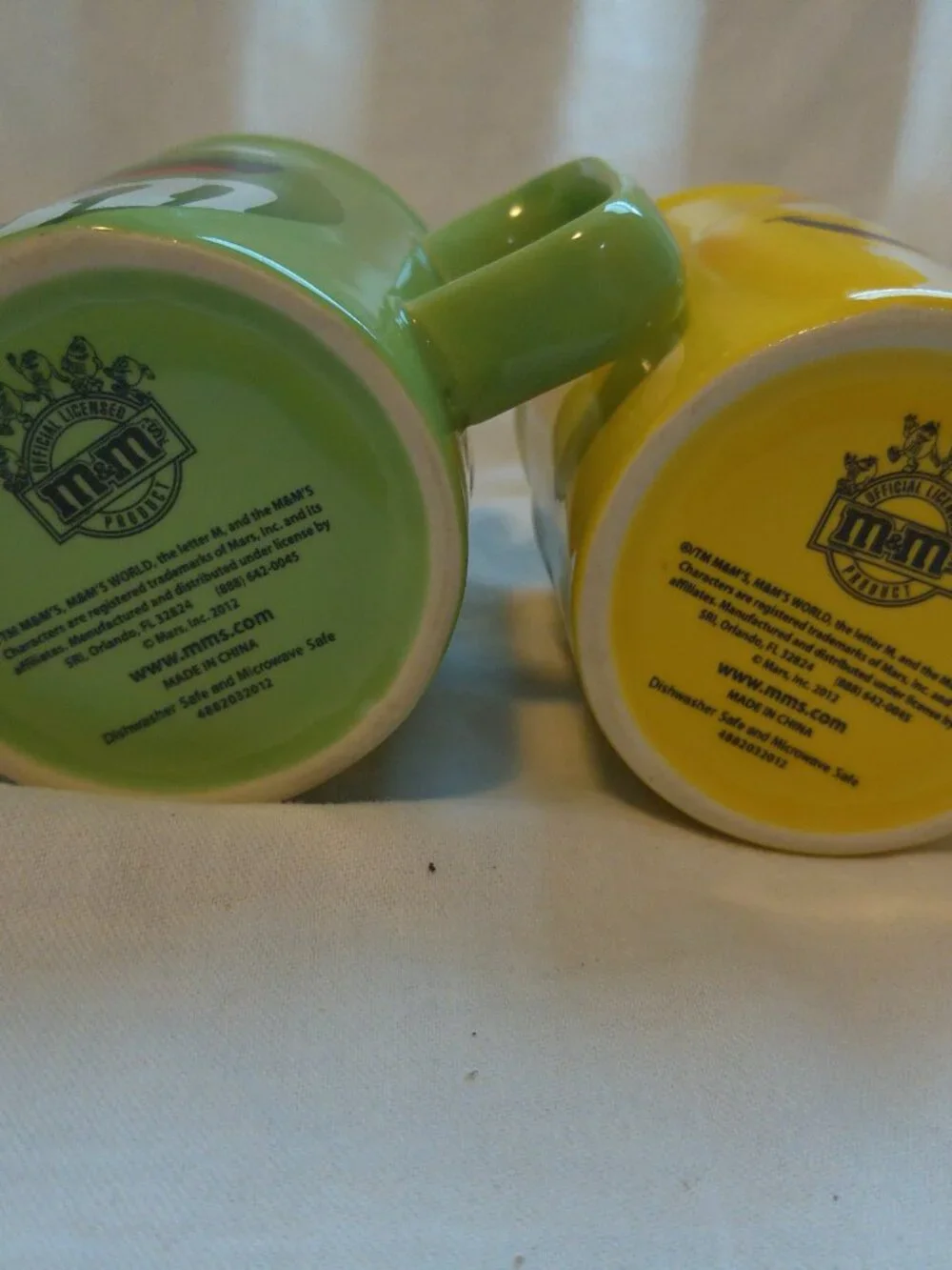 M & M Coffee Mugs Green Yellow Lot of 2 VGUC
